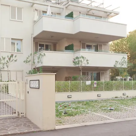 Apartment Perla Del Parco